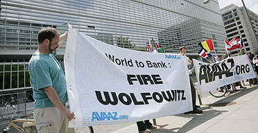 Manifestación para la dimisión del Presidente del Banco Mundial, Paul Wolfowitz